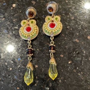 Vintage inspired drop earrings- brilliant colors!
